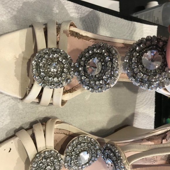 Vince Camuto White Wedges (Extremely worn) - Picture 1 of 9